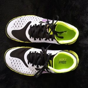 Women's Nike Free 4.0 Size 7.5 Reflective with neon green sole!